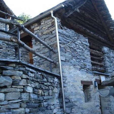 Appartamento Rustico Aurora Brontallo Esterno foto